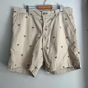 CHAPS Shorts Beagle Dog AOP Coastland Wash Stretch Beige Neutral Men's 36